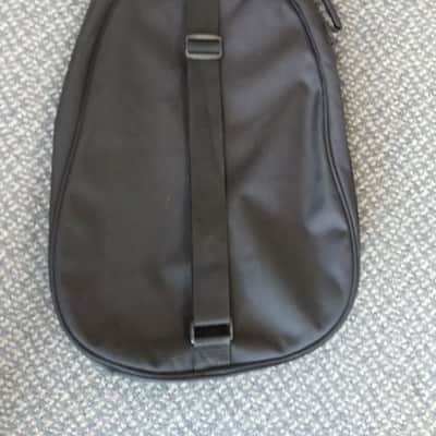 Yamaha Soft Gig Bag For Yamaha APXT2 3/4 Acoustic-Electric Guitar - Black image 2