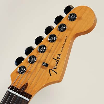 Fender American Ultra Stratocaster Arctic Pearl 2021 Arctic Pearl [US210046436] (05/13) image 8