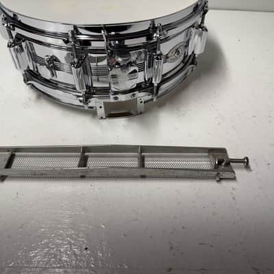 Rogers "5-Line" Dyna-Sonic 5x14" Brass Snare Drum with "Beavertail" Lugs 1967 - 1974 - Chrome image 8
