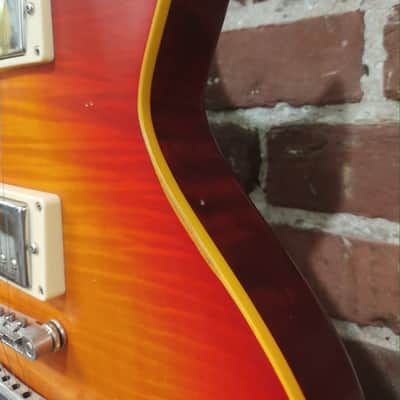 Vintage V100MR-CS Icon Series Single Cut 2010s - Distressed Cherry Sunburst image 5