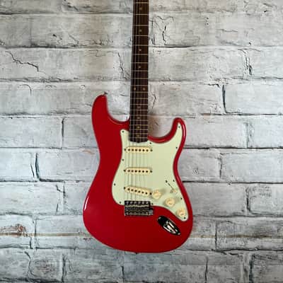 Fender Limited Edition American Vintage II '61 Stratocaster -- Fiesta Red with AAA Flamed Maple Neck