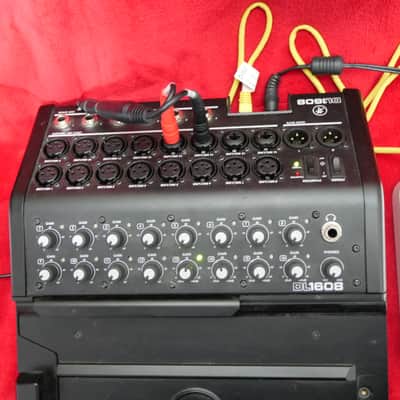 Mackie DL1608 16 Channel Wireless Digital Mixer bundle with AirPort Extreme router image 6