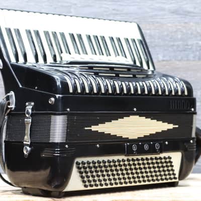 Titano T3095 Model 120-Bass 41-Key 7-Treble Switch Black Piano Accordion w/Bag image 3