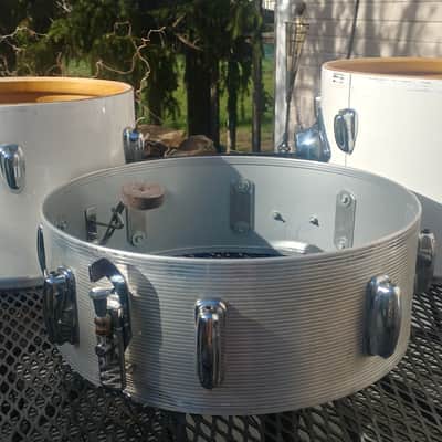 Slingerland Vintage 1970s Slingerland Niles Concert Tom Shell Pack + Late-'60s Aluminum Snare – Project Early 70s - White image 7