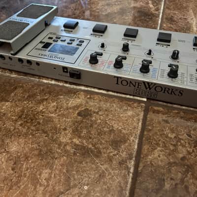 Korg Toneworks Ax1000g multi effect guitar pedal image 2