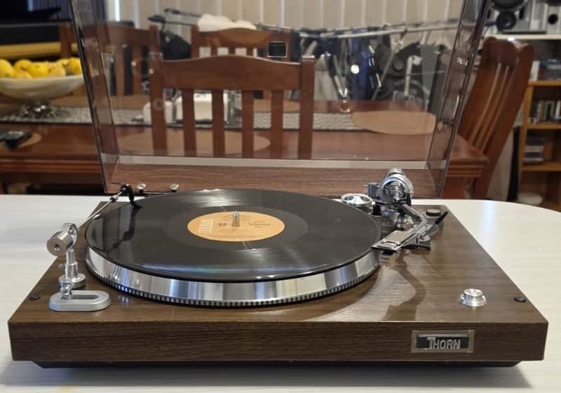 VINTAGE THORN RESTORED TURNTABLE/33/45 SPEED/CHROME STYLE image 1