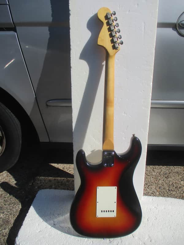 ジャパンビンテージFresher Straightiterサンバースト Fresher Straighter Guitar, 1970's, Japan, Sunburst Finish, Plays