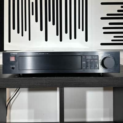 Yamaha C-70  Natural Sound Stereo Control Amplifier ( Pre-Amp ) Bild 2