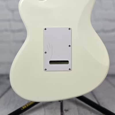 Ibanez ICHI00 VWH Ichika Nito 6 String Electric Guitar Vintage White image 8