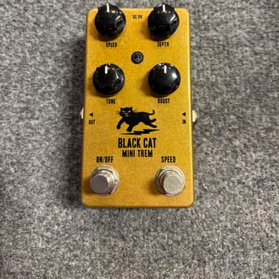 Black Cat Mini-Trem Tremolo Pedal image 1