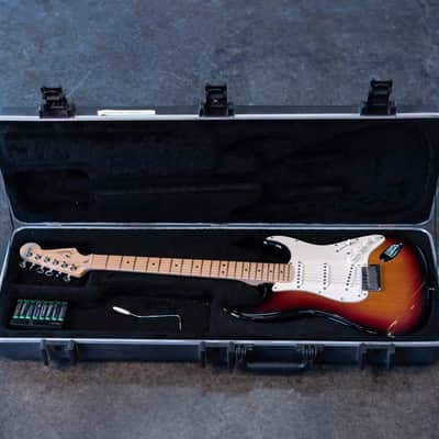 Fender American Series VG Stratocaster with Maple Fretboard 2007 - 2009 - 3-Color Sunburst image 6
