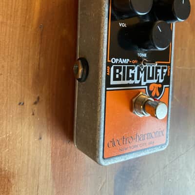 Electro-Harmonix Op Amp Big Muff Pi Reissue 2017 - Present - Black/Orange image 7