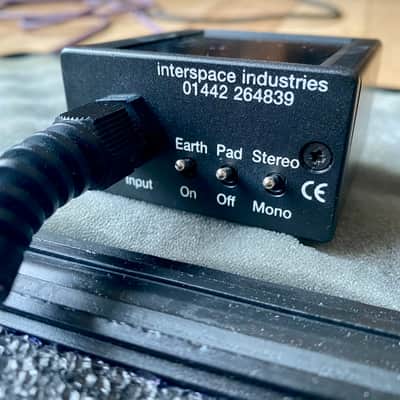 2 x Interspace/Intergrated Industries PC DI Box In Flightcase image 2