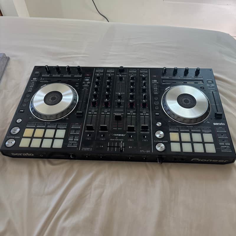 Pioneer DDJ SX 2010s - Black image 1