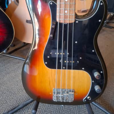 Fender Precision Bass with Rosewood Fretboard 1970 - 1983 - Sunburst image 2