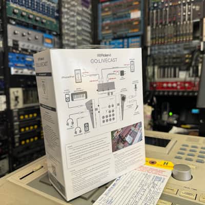 Roland GO:LIVECAST Smartphone Live Streaming Mixer 2020 //ARMENS// image 3
