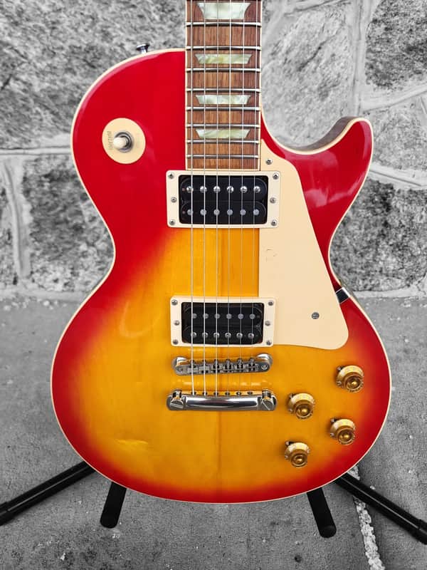 Gibson Les Paul Classic, Cherry Sunburst, 2000 image 1