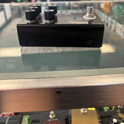 REVV G3 Distortion 2018 - 2021 - Blackout image 6