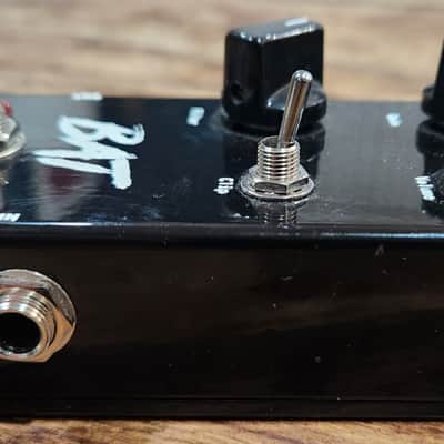 Get Wired! Max Pedals The Bat Distortion 2021 Canada image 5