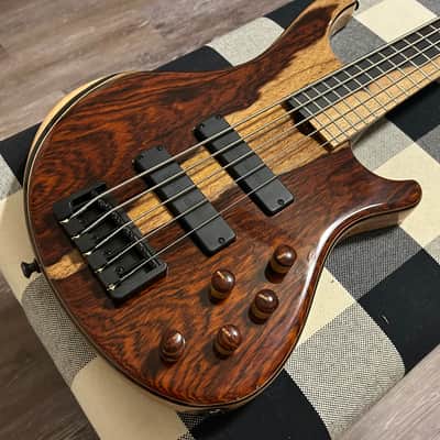 2022 Roscoe SKB3005  Cocobolo sapwood loaded with every option image 3