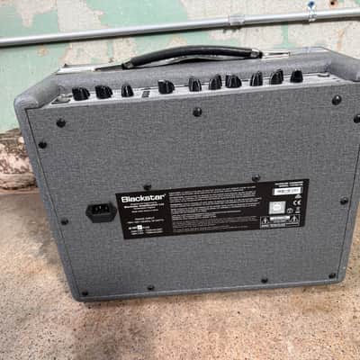 Blackstar Silverline Standard 20-Watt 1x10" Digital Modeling Guitar Combo 2019 - Present - Grey image 8