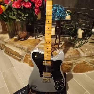 Fender Classic Series '72 Telecaster Deluxe 2004 Walnut Stain image 1
