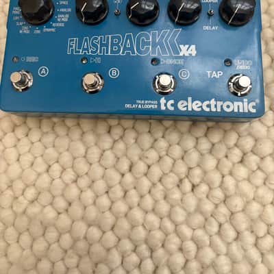 TC Electronic Flashback X4 Delay & Looper 2011 - 2019 - Blue image 1