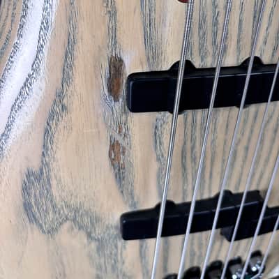 Ibanez Soundgear SR2010ASC "Ashula" Hybrid 6 Strings Fretless image 4
