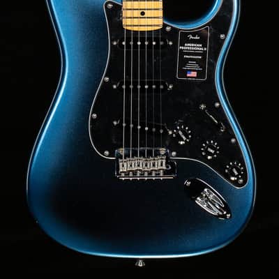 Fender American Professional II Stratocaster Dark Night Maple Fingerboard (089) image 3