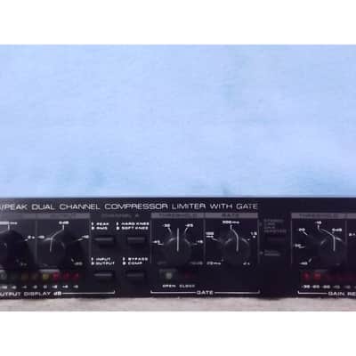 Alesis 3630 Dual-Channel Compressor / Limiter with Gate image 3