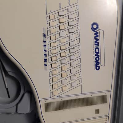 Suzuki OM-84 Omnichord 1984 - Ivory image 4