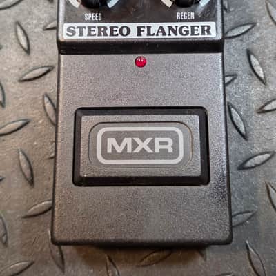 MXR M-168 Stereo Flanger Commande Series Vintage Reticon R5106 Chip 1981 - 1984 - Black Similar to Micro image 2