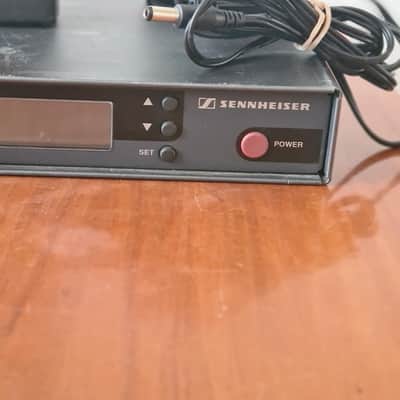 Sennheiser Sennheiser EW 300 IEM SR 300 + EK 300 IEM Stereo UHF 838-870MHz Rack image 4