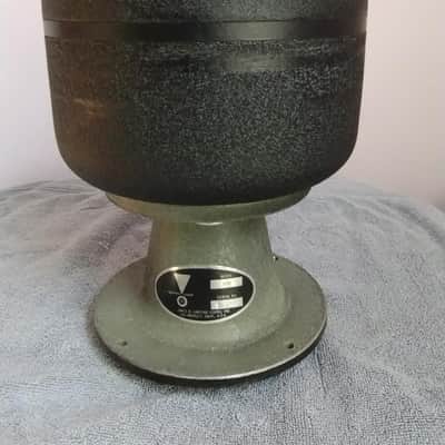 Single JBL 2440 driver with H93 horn in very good condition - 1980's image 1