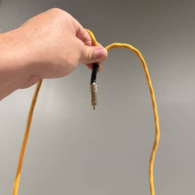 Luna Orange RCA Y-Splitter Interconnects (Stereo Pair) – Male to Dual Male image 2