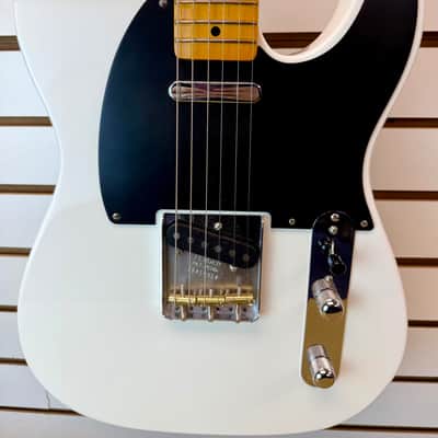 Fender American Vintage II ‘51 Reissue Telecaster, Prototype White with Case - Pre Owned image 2