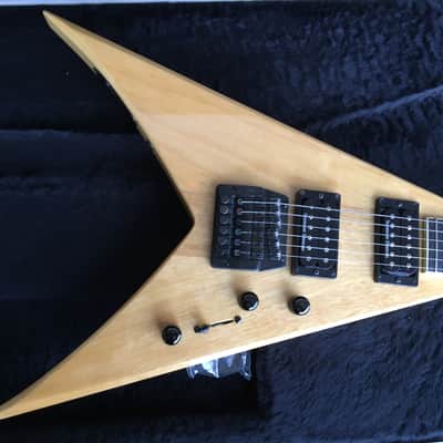 Jackson KV1 Dave Mustaine Korina 90s Megadeth Natural King V image 11