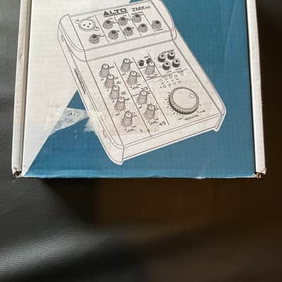 Alto Professional Zephyr ZMX52 5-Channel 2-Bus Analog Mixer 2010s - Black image 2
