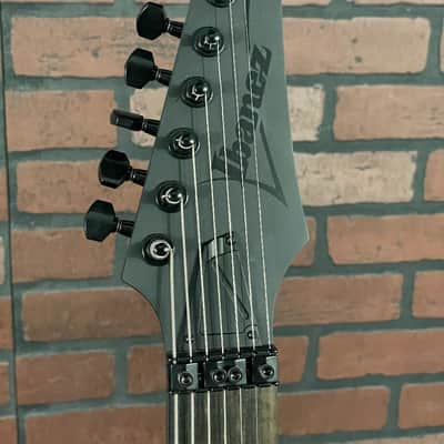 Ibanez K7YIN James "Munky" Shaffer Signature 7-string Electric Guitar - Matte Black image 4