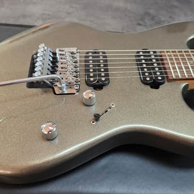 Dean Avalanche Ultra 7 String Silver Sparkle Gold Flake Seven String 24 Fret 25.5" Scale Floyd Rose HH Super Strat Electric Guitar MIK Korea Korean with hard case image 12