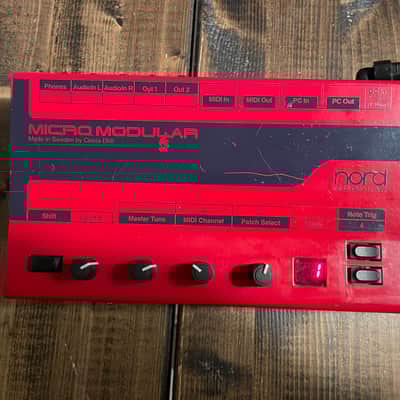 Nord Micro Modular Desktop Virtual Synthesizer 1997 - 2003 - Red