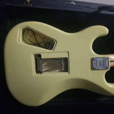 Kramer Baretta 1986 Cream image 14