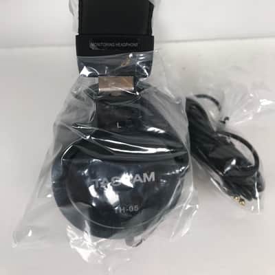 Tascam TH-05 Monitoring Headphone image 8