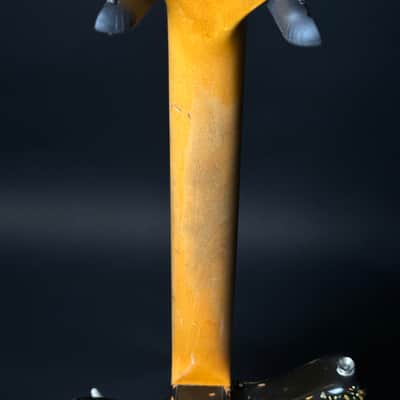 Fender Jaguar with Rosewood Fretboard 1966 - 1969 - Sunburst image 16