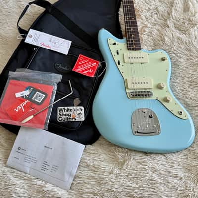 Fender Vintera III Mid '60s Jazzmaster Sonic Blue Electric Guitar image 14