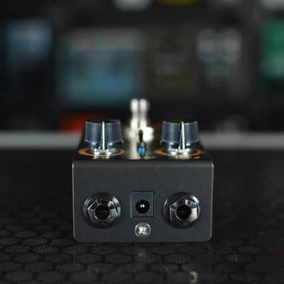 Way Huge WM81 Smalls Stone Burner Sub Atomic Fuzz 2023 - Present - Brown / Orange image 4