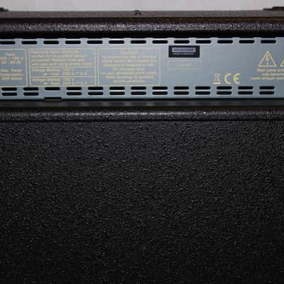 Hughes & Kettner BK100 BassKick Series Bass Combo imagen 6