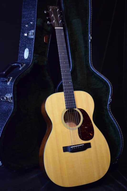 Martin reimagined 00-18 2021 image 1
