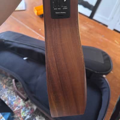 Oscar Schmidt OUB500K Comfort Series Bass Ukulele with Electronics 2010s - Natural image 2
