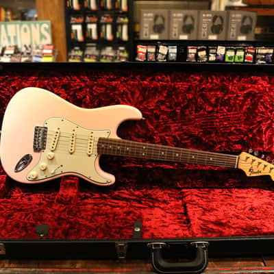 Fender American Original '60s Stratocaster with Rosewood Fretboard 2020 - 2022 - Shell Pink image 1